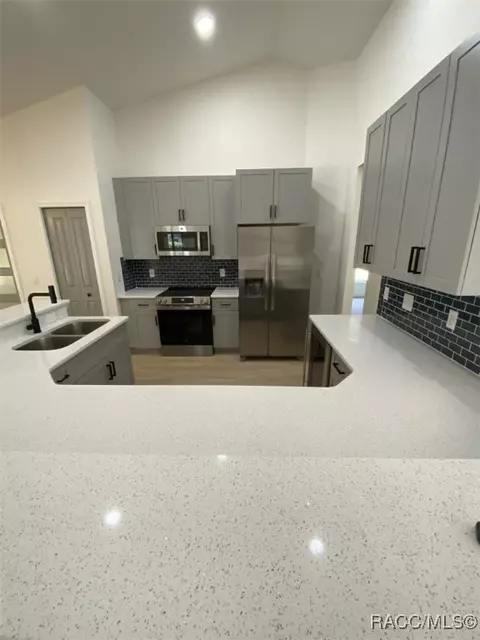Kitchen - 2842 N Chandler Dr, Hernando, FL 34442 photo 2 of 4