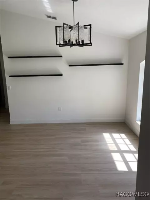 Living - 2842 N Chandler Dr, Hernando, FL 34442 photo 2 of 8