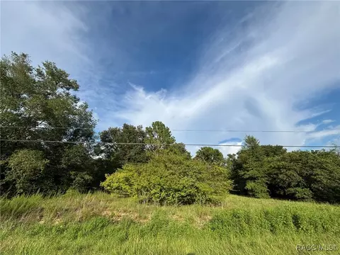 802 Independence Hwy, Inverness, FL 34453