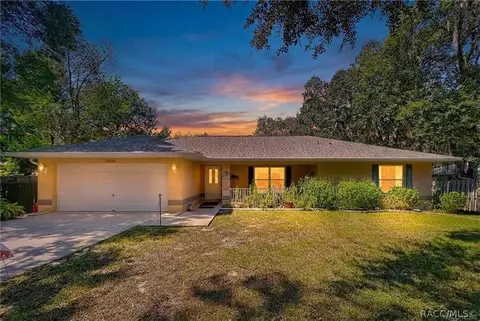 11236 N Rain Pt, Inglis, FL 34449