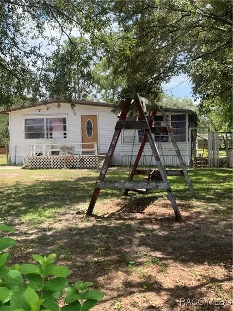 7278 W Hadenotter Ln, Homosassa, FL 34446