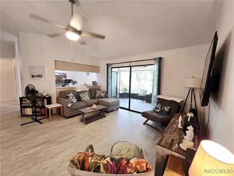Living - 1219 E Silver Thorn Loop, Hernando, FL 34442 photo 2 of 3