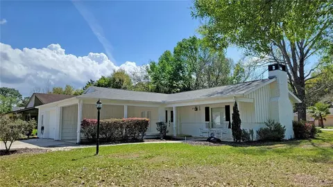 29 Jamaica St, Homosassa, FL 34446