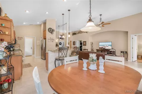 Dining - 1624 W Laurel Glen Path, Hernando, FL 34442 photo 2 of 3