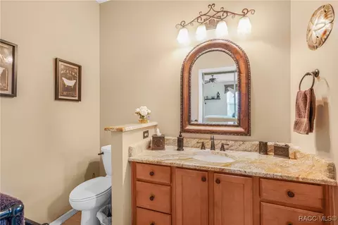 Bath - 1624 W Laurel Glen Path, Hernando, FL 34442 photo 1 of 2