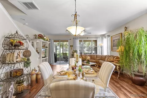 Dining - 1679 W Spring Meadow Loop, Lecanto, FL 34461 photo 4 of 7