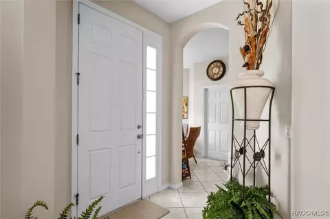 Entry Way - 1679 W Spring Meadow Loop, Lecanto, FL 34461 photo 3 of 4