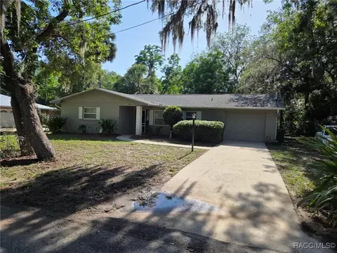 138 S Lunar Ter, Inverness, FL 34450