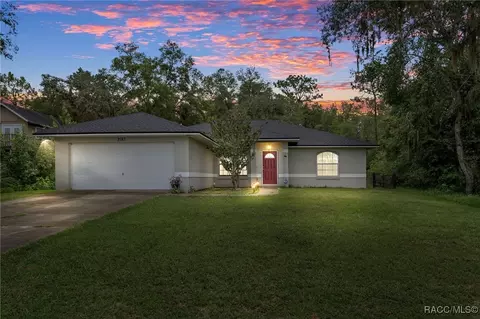 2187 S Border Ave, Inverness, FL 34452