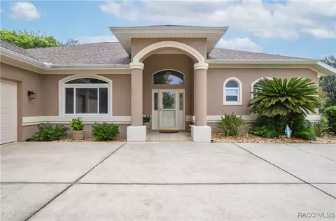 1529 E Seattle Slew Cir, Inverness, FL 34453
