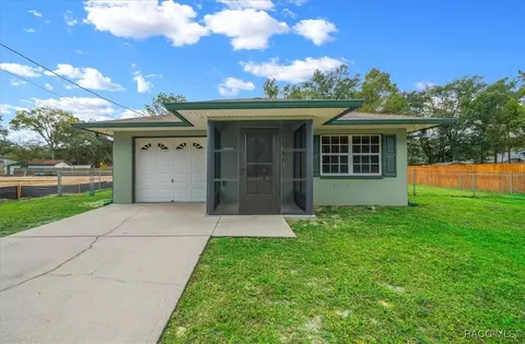 1926 W Belgrade Dr, Citrus Springs, FL 34433