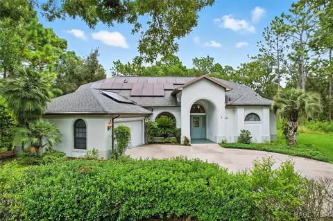 73 Oak Village Blvd S, Homosassa, FL 34446