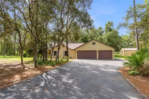 3202 N Buckhorn Dr, Beverly Hills, FL 34465