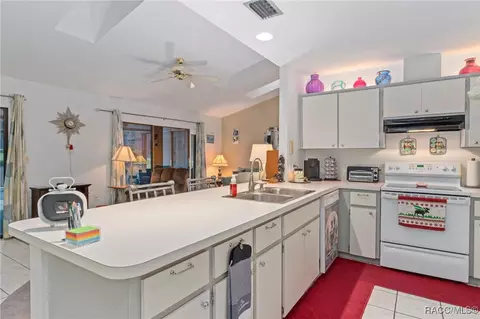 Kitchen - 2330 N St Johns Pt, Hernando, FL 34442 photo 3 of 6
