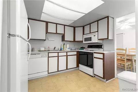 Kitchen - 535 Midway Dr #B, Ocala, FL 34472 photo 1 of 1