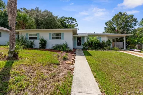 1982 W Gardenia Dr, Citrus Springs, FL 34434