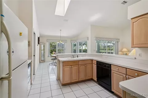 2844 N Attebury Pt, Hernando, FL 34442 photo 9