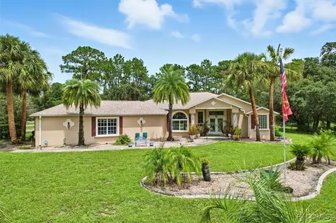5245 Allamandra Dr, Beverly Hills, FL 34465