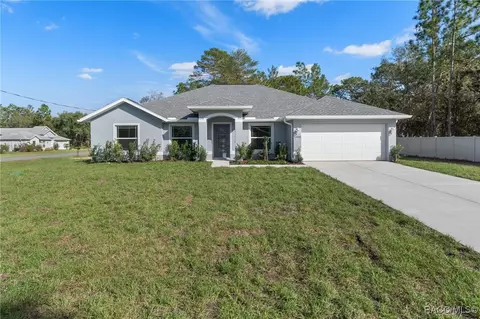 36 Cactus St, Homosassa, FL 34446