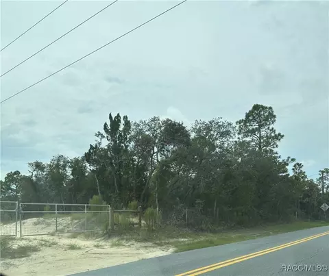 5032 W Oaklawn St, Homosassa, FL 34446