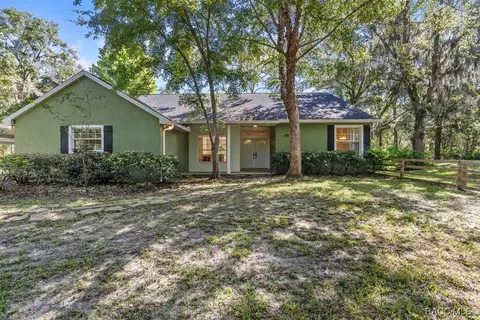 10449 N Dawnflower Pt, Crystal River, FL 34428