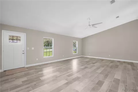 1124 W Redding St, Hernando, FL 34442