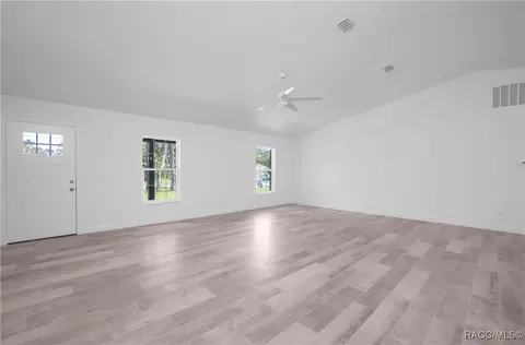 Living - 530 N Highview Ave, Hernando, FL 34442 photo 1 of 4