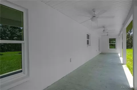 Exterior - 530 N Highview Ave, Hernando, FL 34442 photo 6 of 8