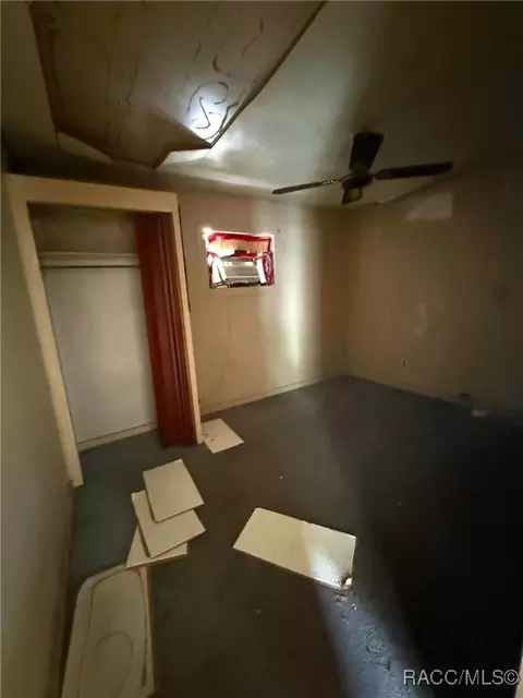 Bedroom - 3571 E Olive Ln, Hernando, FL 34442 photo 3 of 4