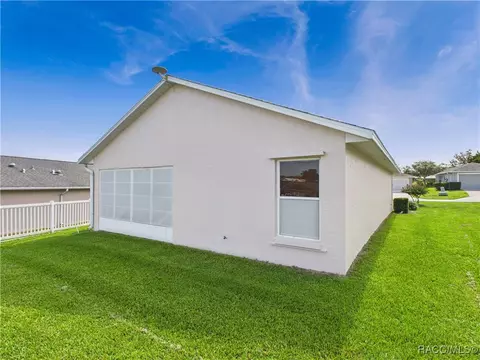 Exterior - 709 W Toucan Loop, Hernando, FL 34442 photo 7 of 10