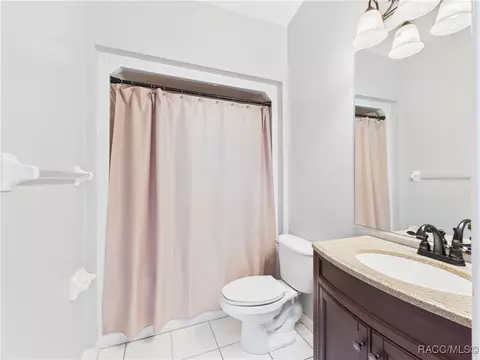 Bath - 709 W Toucan Loop, Hernando, FL 34442 photo 3 of 4