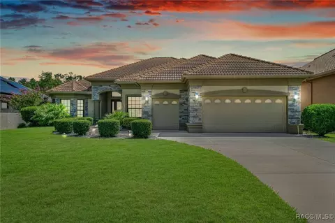 Exterior - 1011 N Hunt Club Dr, Hernando, FL 34442 photo 3 of 14