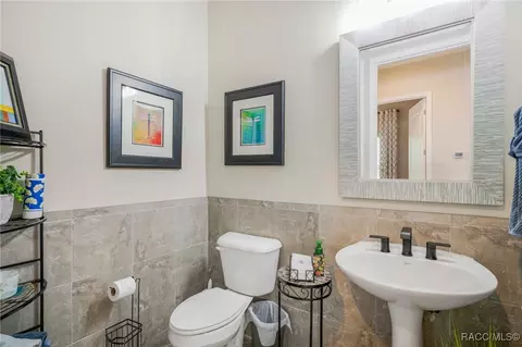 Bath - 1011 N Hunt Club Dr, Hernando, FL 34442 photo 2 of 4
