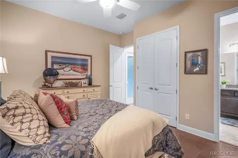 Bedroom - 1011 N Hunt Club Dr, Hernando, FL 34442 photo 5 of 6