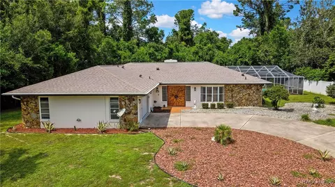 22 Wild Olive Ct, Homosassa, FL 34446