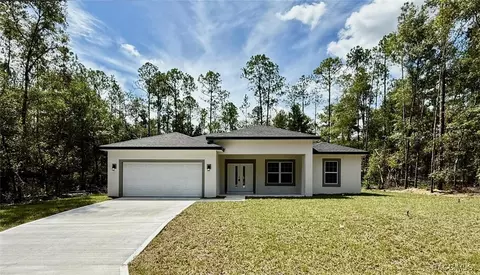 362 E Gamewell Ln, Citrus Springs, FL 34434