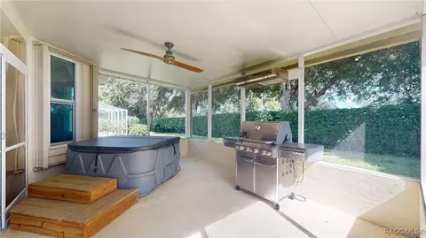 Exterior - 963 W Skyview Crossing Dr, Hernando, FL 34442 photo 4 of 11