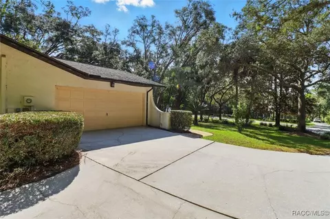 Exterior - 1215 W Pearson St, Hernando, FL 34442 photo 7 of 17