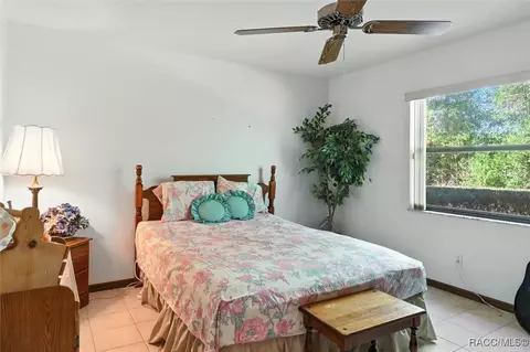 Bedroom - 1215 W Pearson St, Hernando, FL 34442 photo 1 of 4