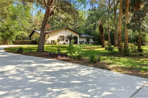 Exterior - 1215 W Pearson St, Hernando, FL 34442 photo 6 of 17