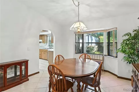 Dining - 1215 W Pearson St, Hernando, FL 34442 photo 2 of 2