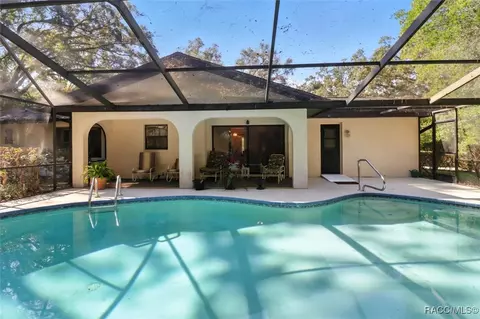 Exterior - 1215 W Pearson St, Hernando, FL 34442 photo 11 of 17