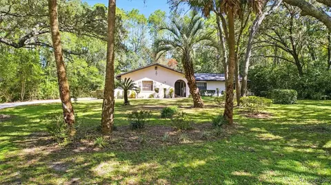 Exterior - 1215 W Pearson St, Hernando, FL 34442 photo 4 of 17