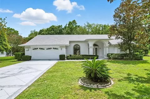 111 Douglas St, Homosassa, FL 34446