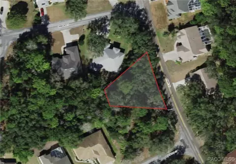 246 Pine St, Homosassa, FL 34446