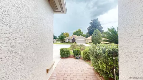 Exterior - 1299 W Skyview Crossing Dr, Hernando, FL 34442 photo 2 of 10