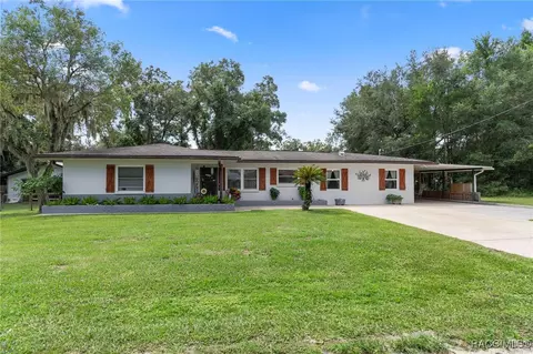 4024 E Perry St, Inverness, FL 34453