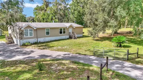 7812 W Laura St, Dunnellon, FL 34433