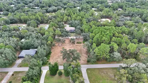 727 N Seton Ave, Lecanto, FL 34461