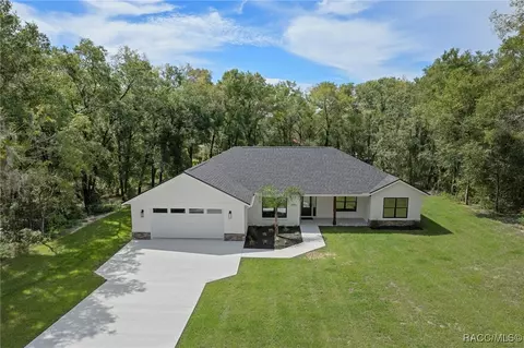 2996 E Angelina St, Inverness, FL 34453